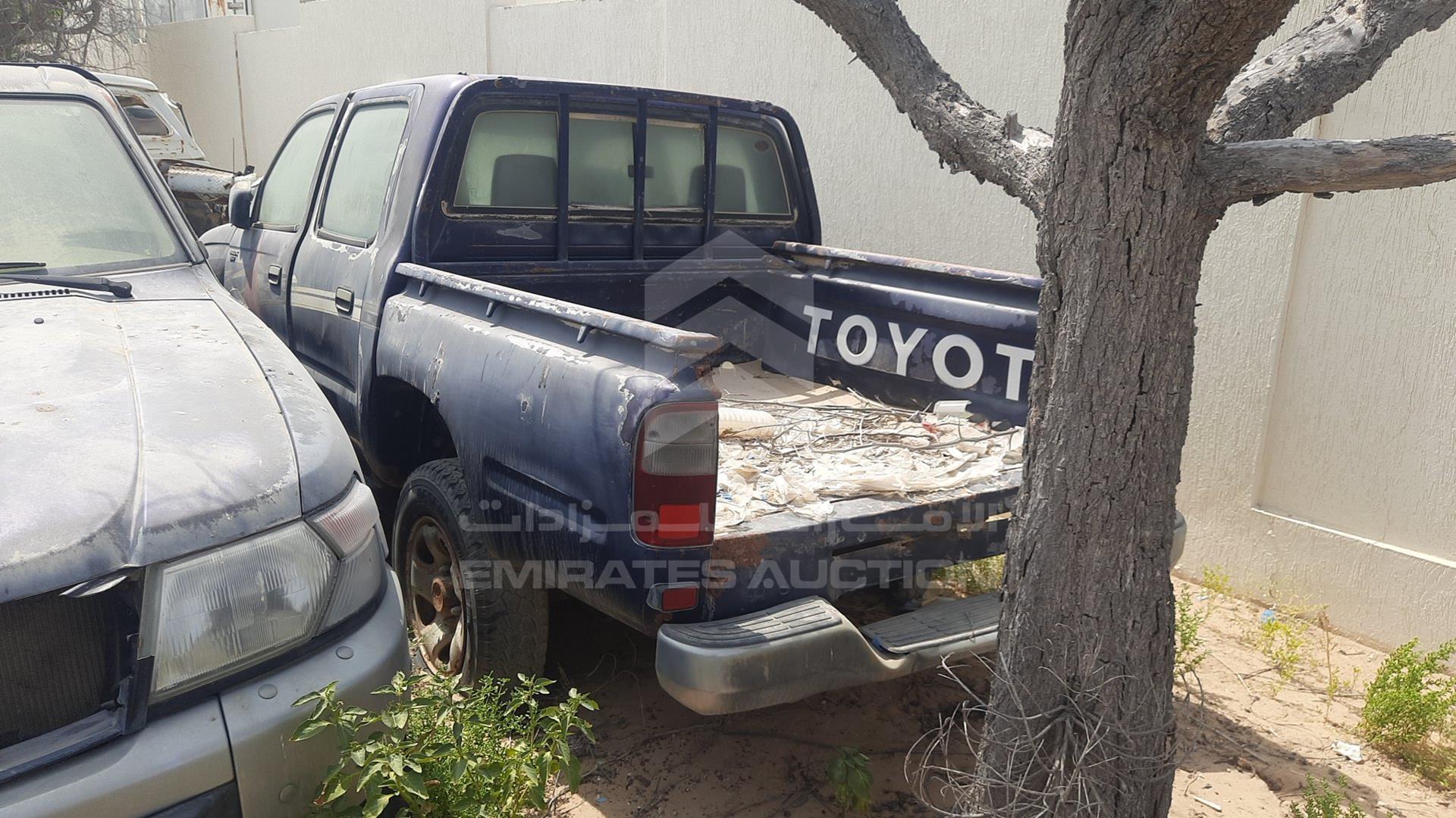2001 TOYOTA HILUX VIN: JTFDE626810064268
