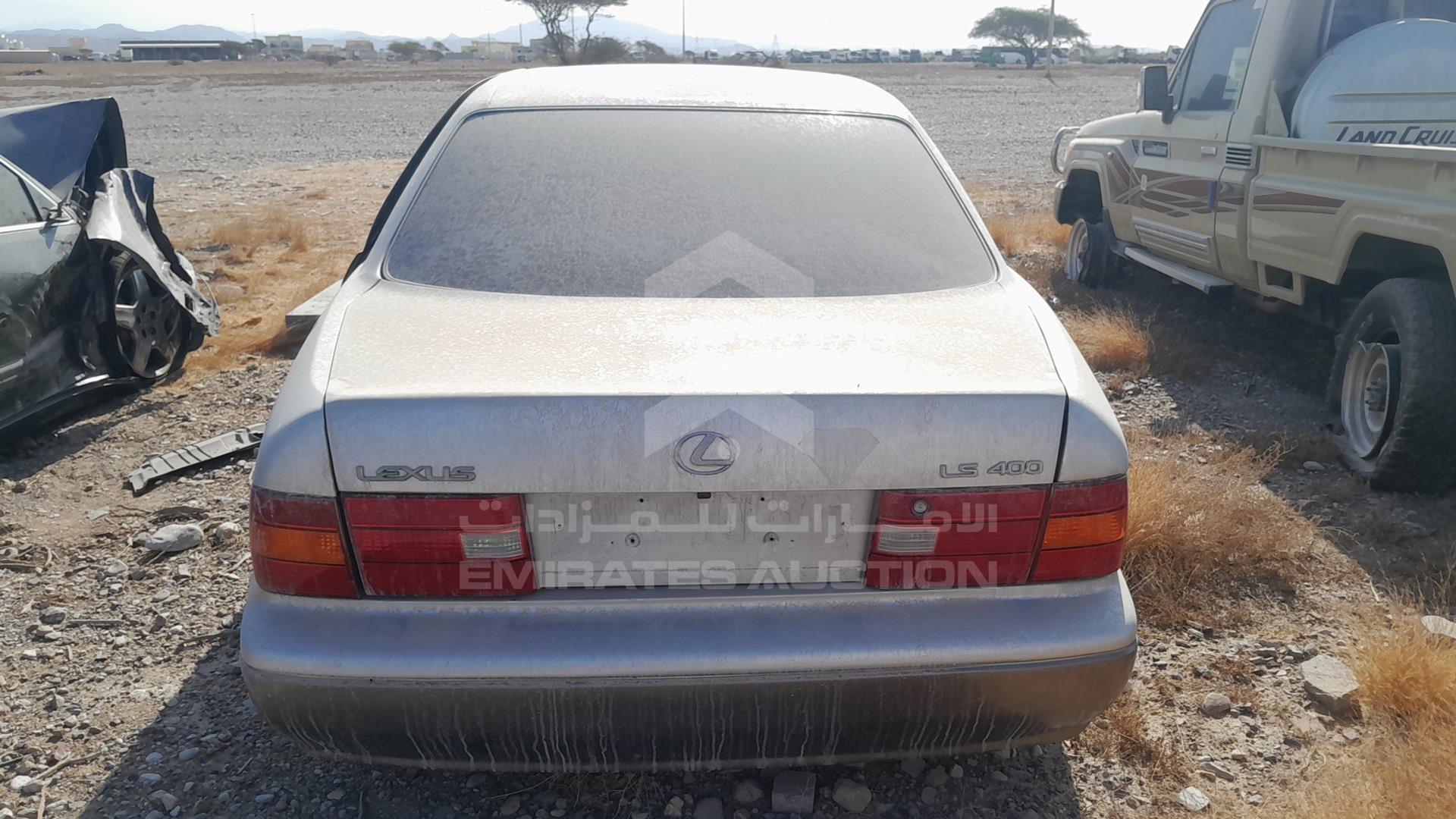 1999 LEXUS LS400 VIN: JT153UF2000140110