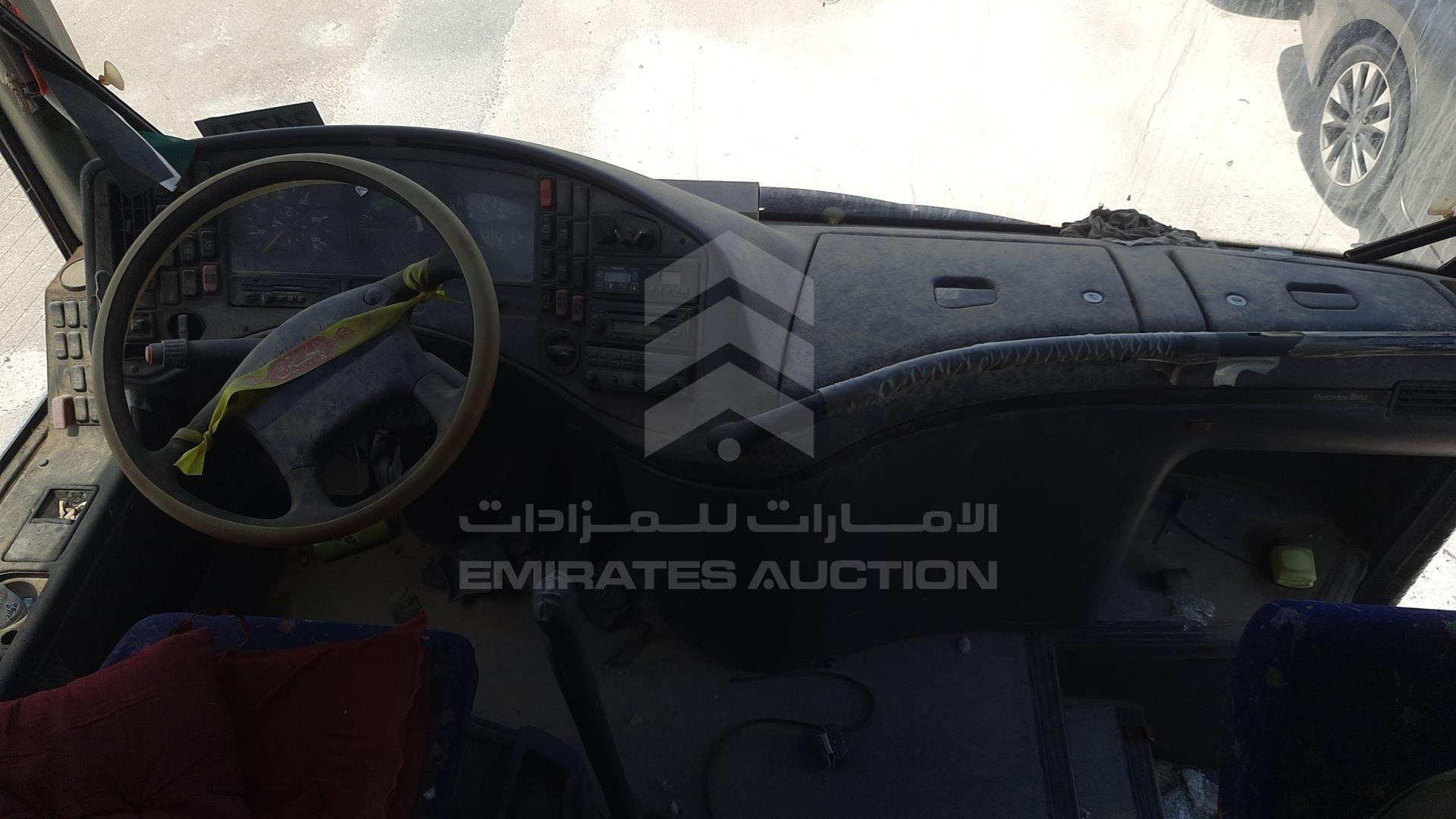 0 MERCEDES --- VIN: NMB61345513230238
