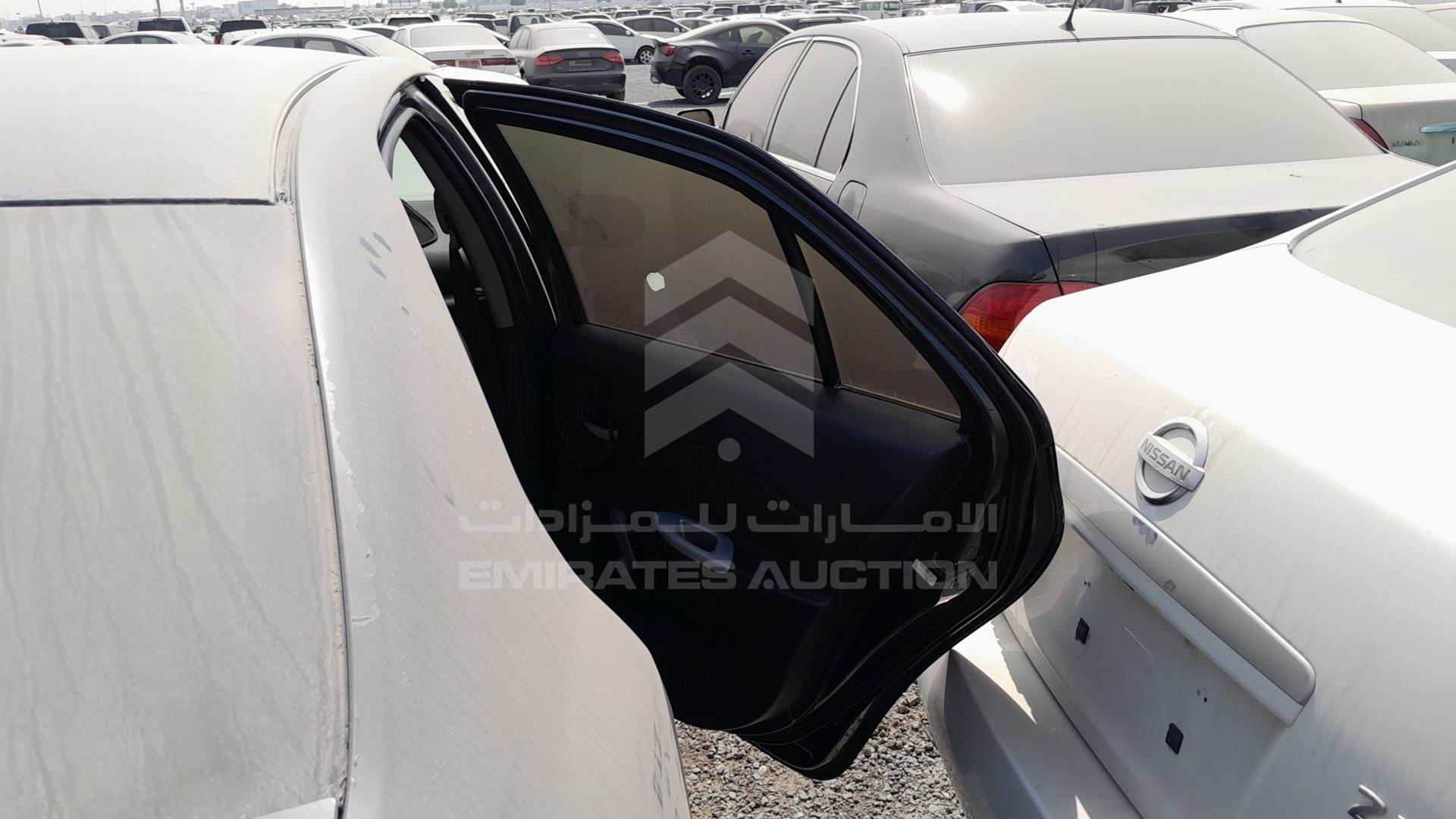 2009 TOYOTA YARIS VIN: JTDBW923194031752