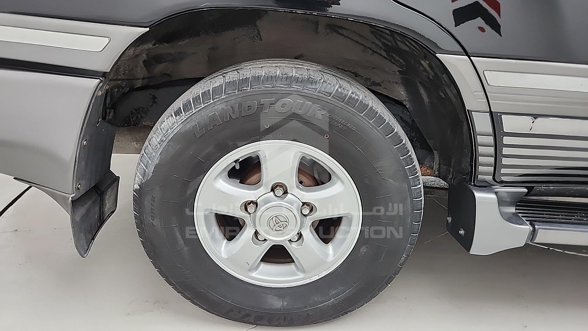 2001 TOYOTA LAND CRUISER VIN: JTEHT05J012009553