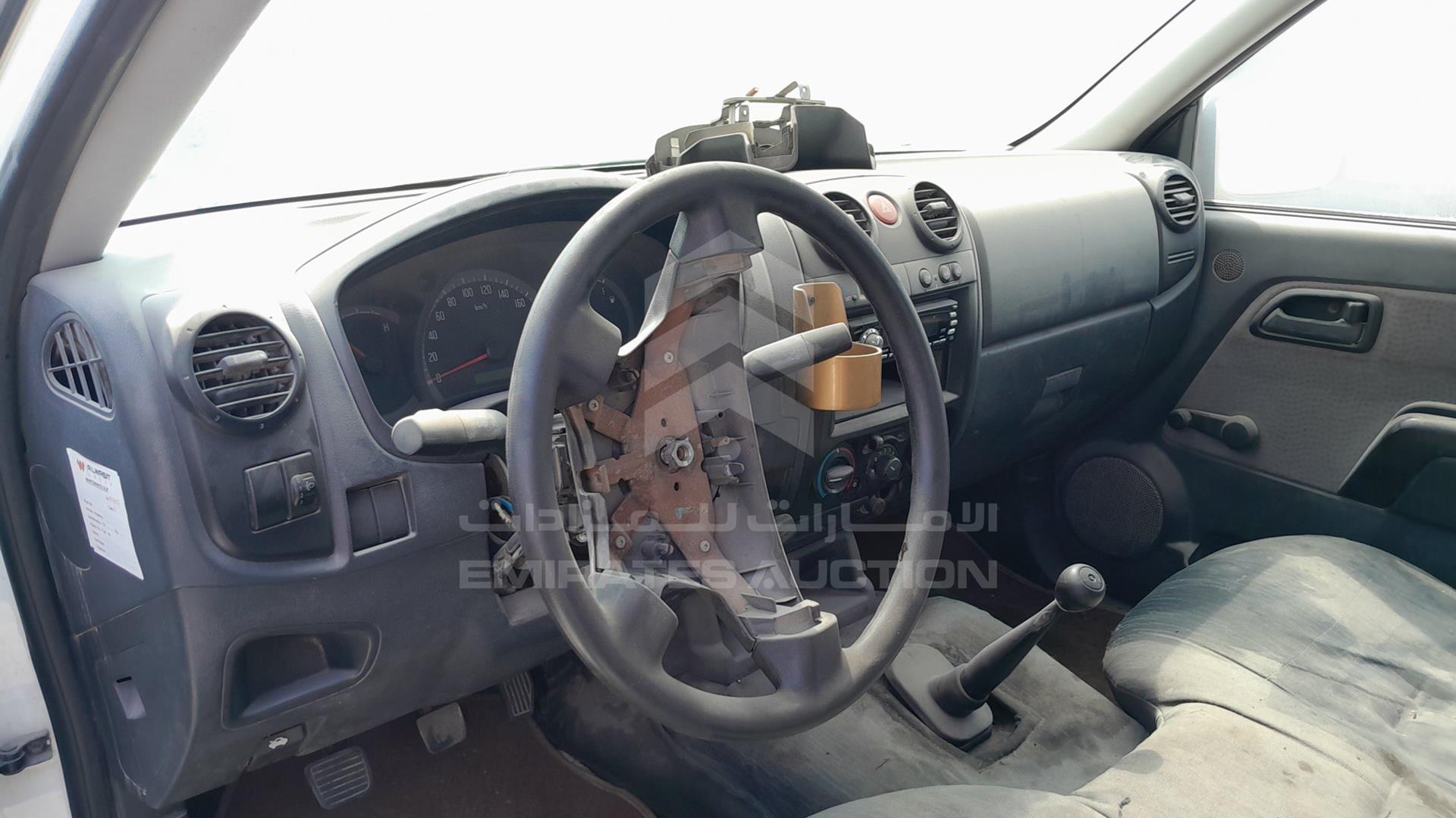 2008 ISUZU D-MAX VIN: MPAER33P88H568071
