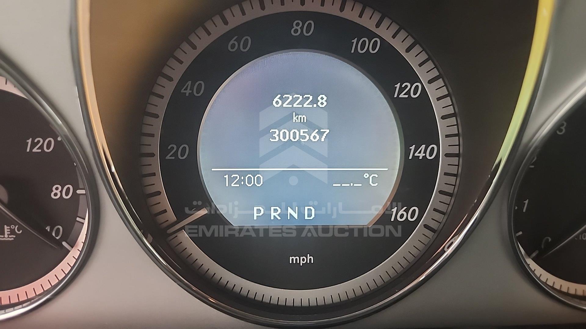 2011 MERCEDES C 300 VIN: WDDGF8BB6BR144232
