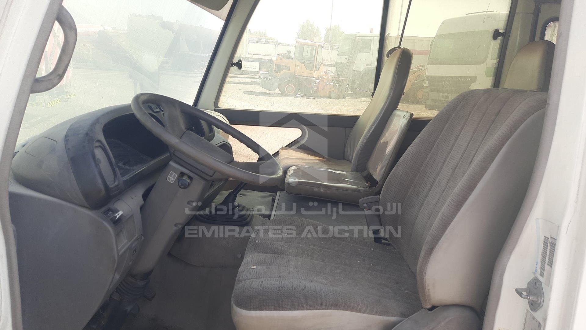2008 TOYOTA COASTER VIN: JTGFK518784000493