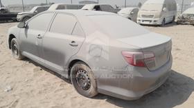 2013 Toyota Camry — Rear Left Angle — Photo 6 — Thumbnail