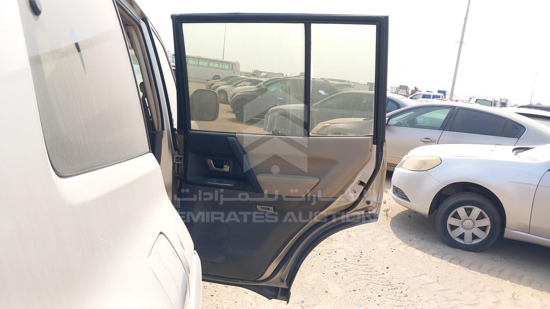 2006 MITSUBISHI PAJERO VIN: JMYLRV73W6J703225