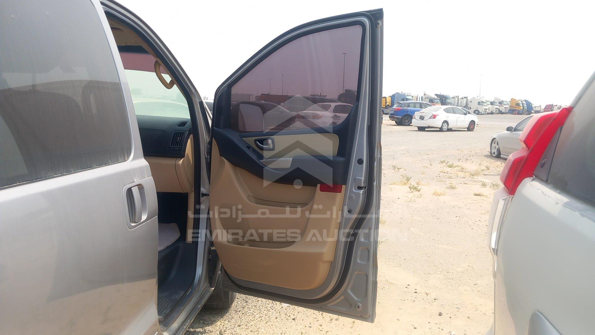 2012 HYUNDAI H1 VIN: KMHWH81R3CU337401