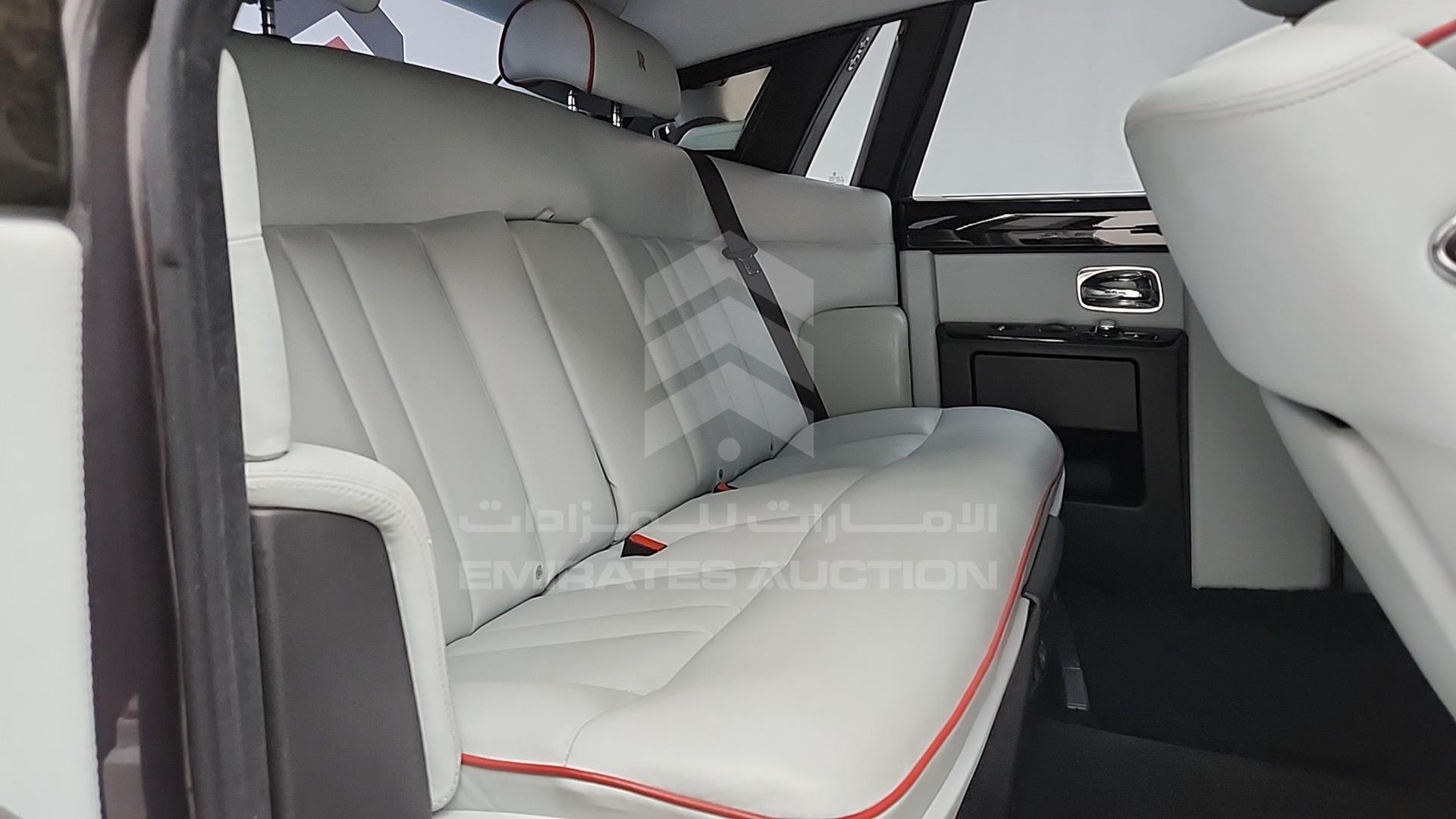 2013 ROLLS-ROYCE PHANTOM VIN: SCA681S02DUX72267