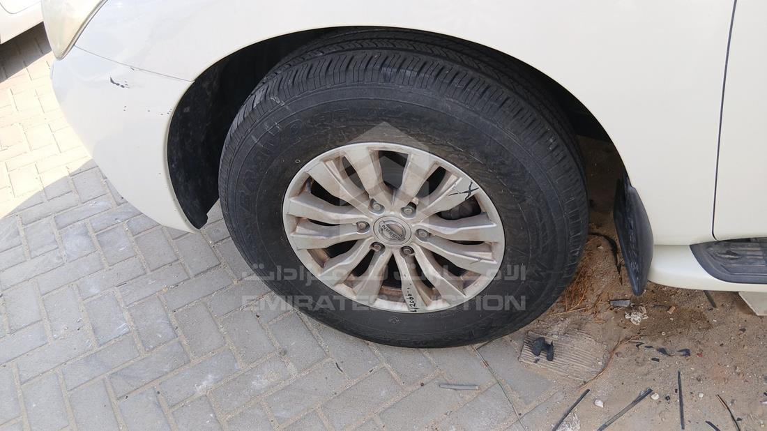 نيسان باترول 2019 — الإطار الأمامي الأيسر — صورة 34