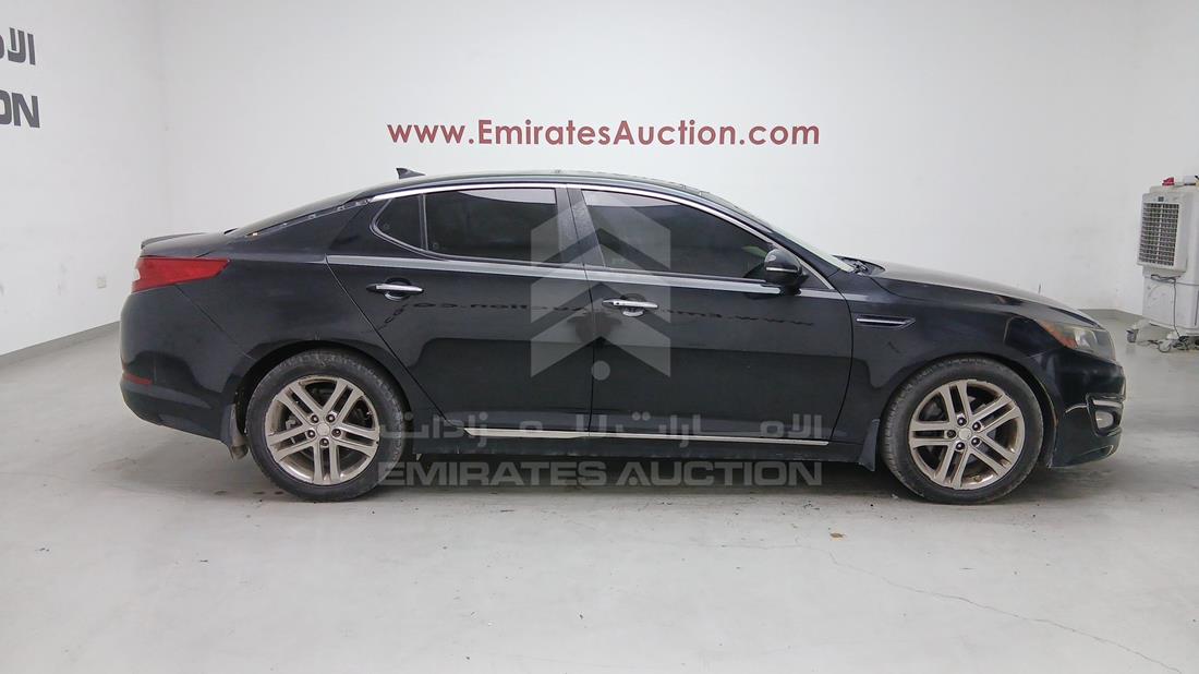 2013 Kia Optima — Front Right Angle — Photo 13
