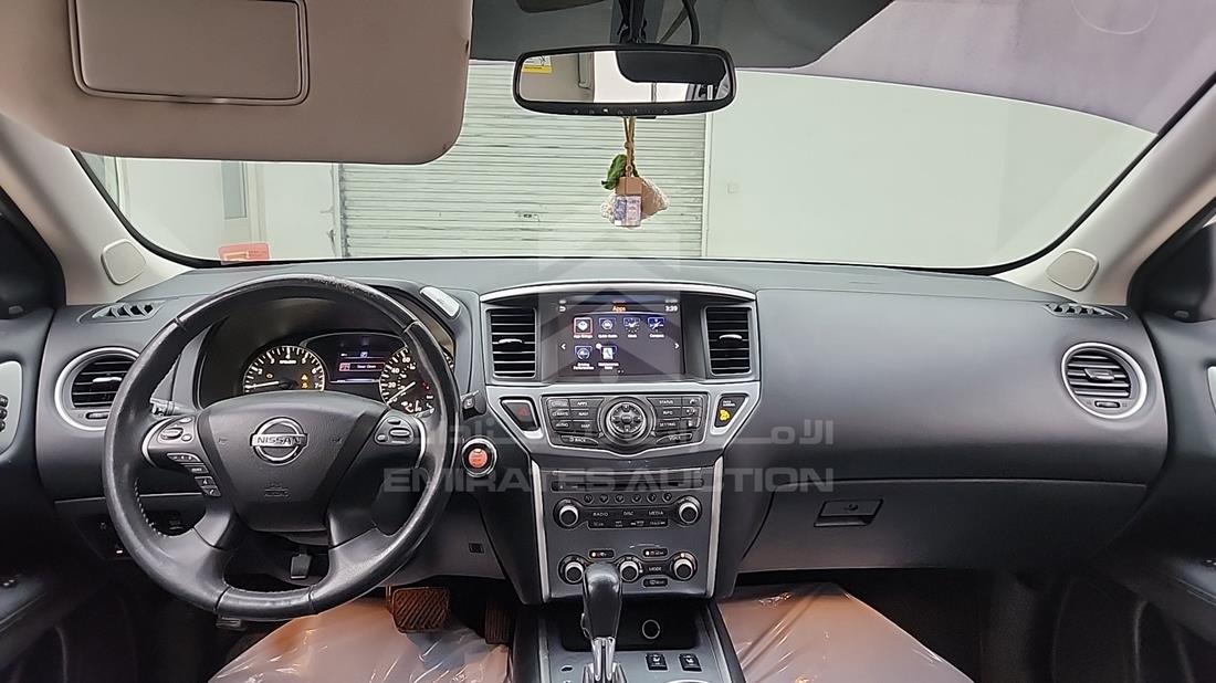 2017 Nissan Pathfinder — Full Dashboard View — Photo 17