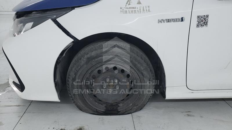 RKLBA0BE3L1000705 Auction: EmiratesAuction Lot: 405563 RKLBA0BE3L1000705 Toyota Corolla 2020 WHITE Photo 27