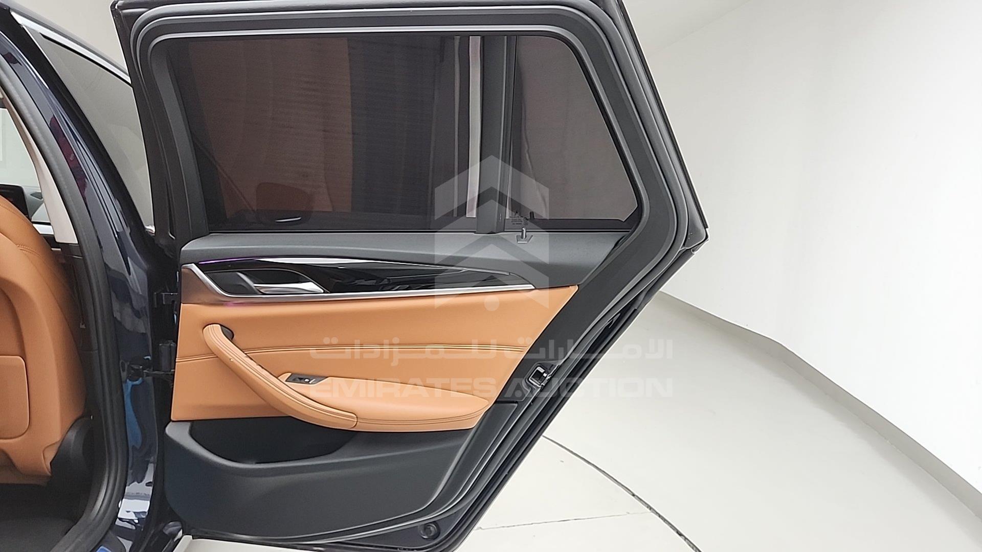 2020 BMW 520 VIN: WBAJL1A04LBM40390