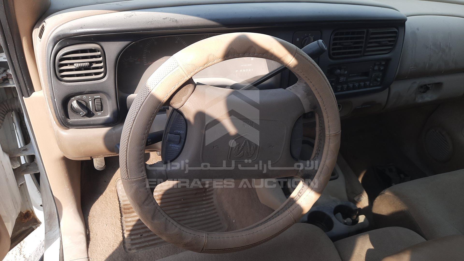 2000 DODGE DURANGO VIN: 1B4HS28Z0YF261629