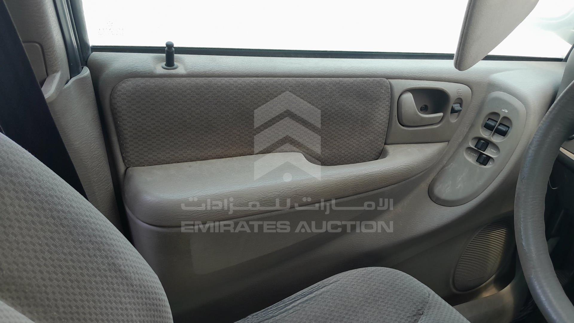 2005 CHRYSLER GRAND VOYAGER VIN: 1C8GY45RX5Y556913