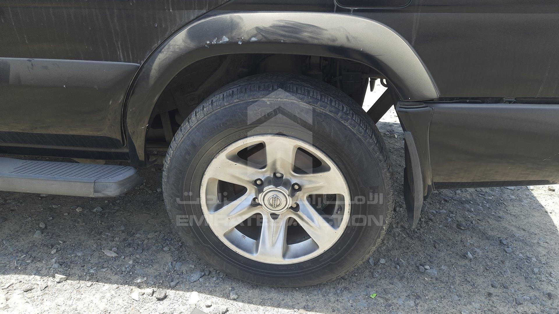 2005 NISSAN PATHFINDER VIN: JN8DR05Y25W800300