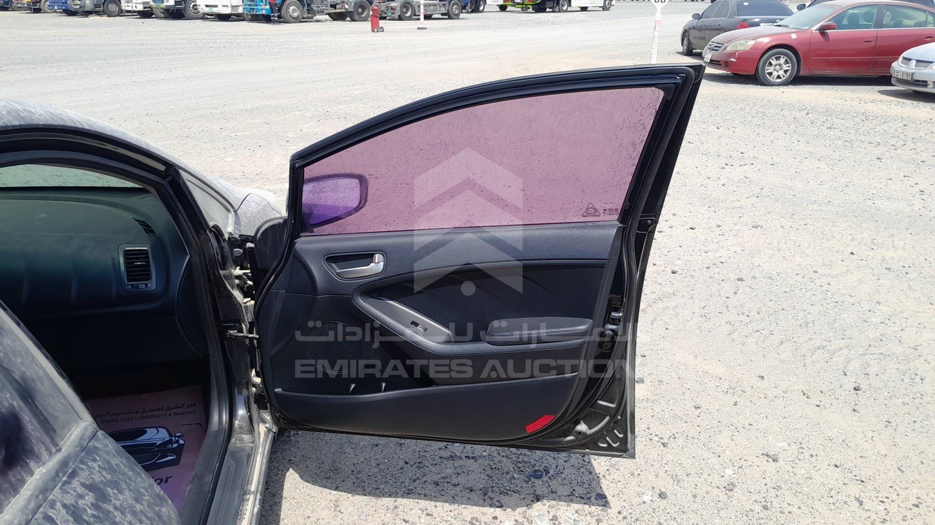 2013 KIA CERATO VIN: KNAFJ412BDA044067