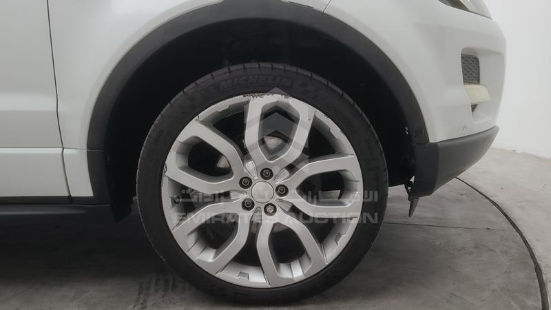 SALVA2BG0EH935397 Auction: EmiratesAuction Lot: 416781 SALVA2BG0EH935397 Range Rover Evoque 2014 WHITE Photo 39