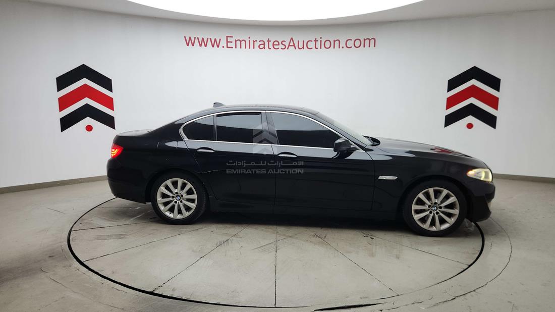 2013 BMW 535 i — Right Full View — Photo 41