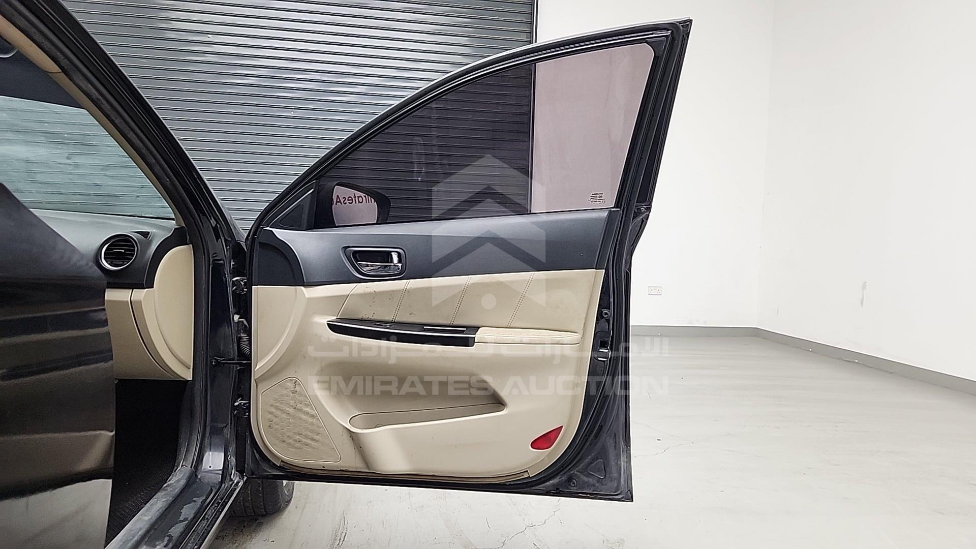 2016 CHANGAN EADO VIN: LS5A2AGE1GA001181