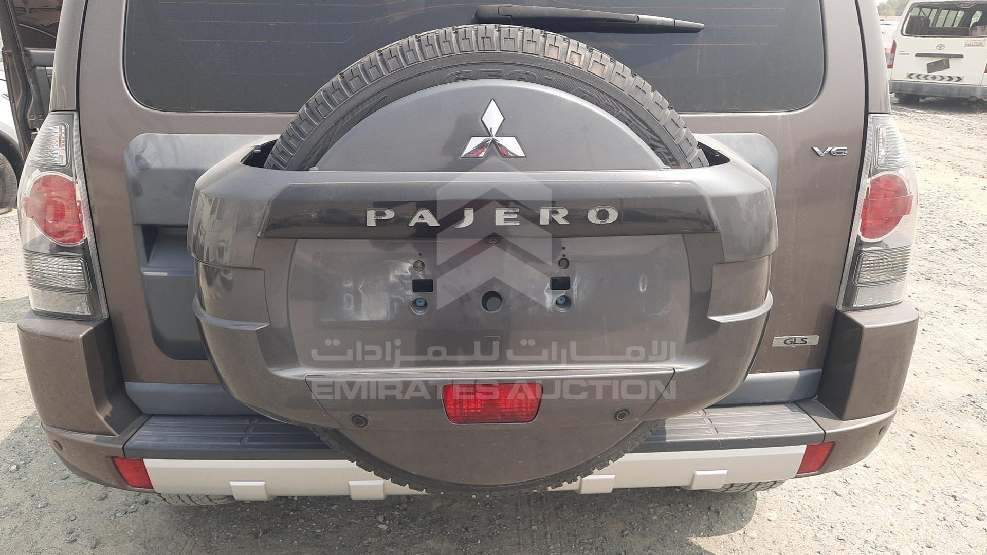 2016 MITSUBISHI PAJERO VIN: JMYMRV85WGJ725010