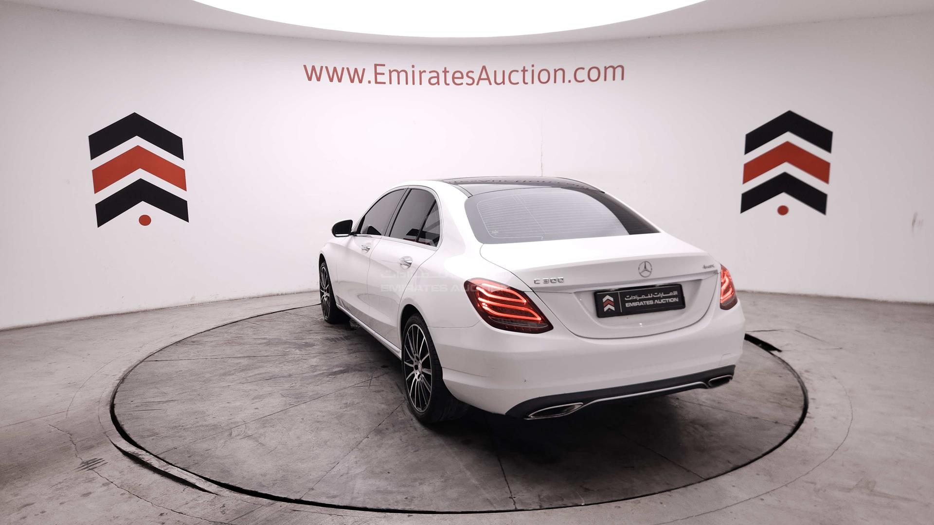 2015 MERCEDES C 300 VIN: 55SWF4KBXFU040349