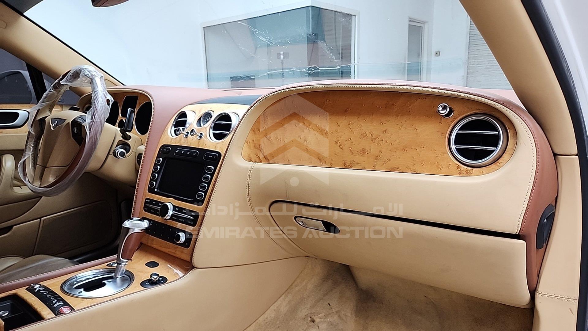 2011 BENTLEY CONTINENTAL VIN: SCBBR9ZA7BC067021