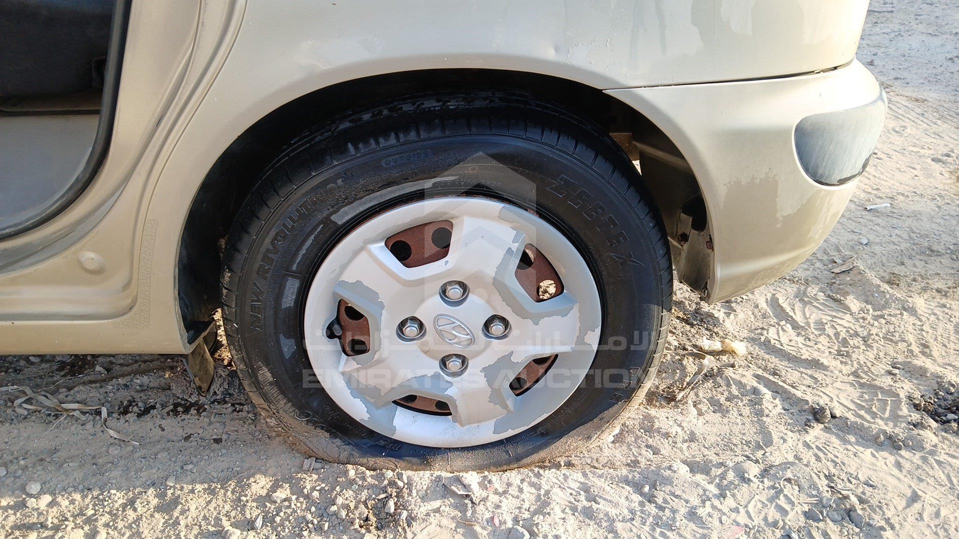 2005 HYUNDAI MATRIX VIN: KMHPM81C55U197382