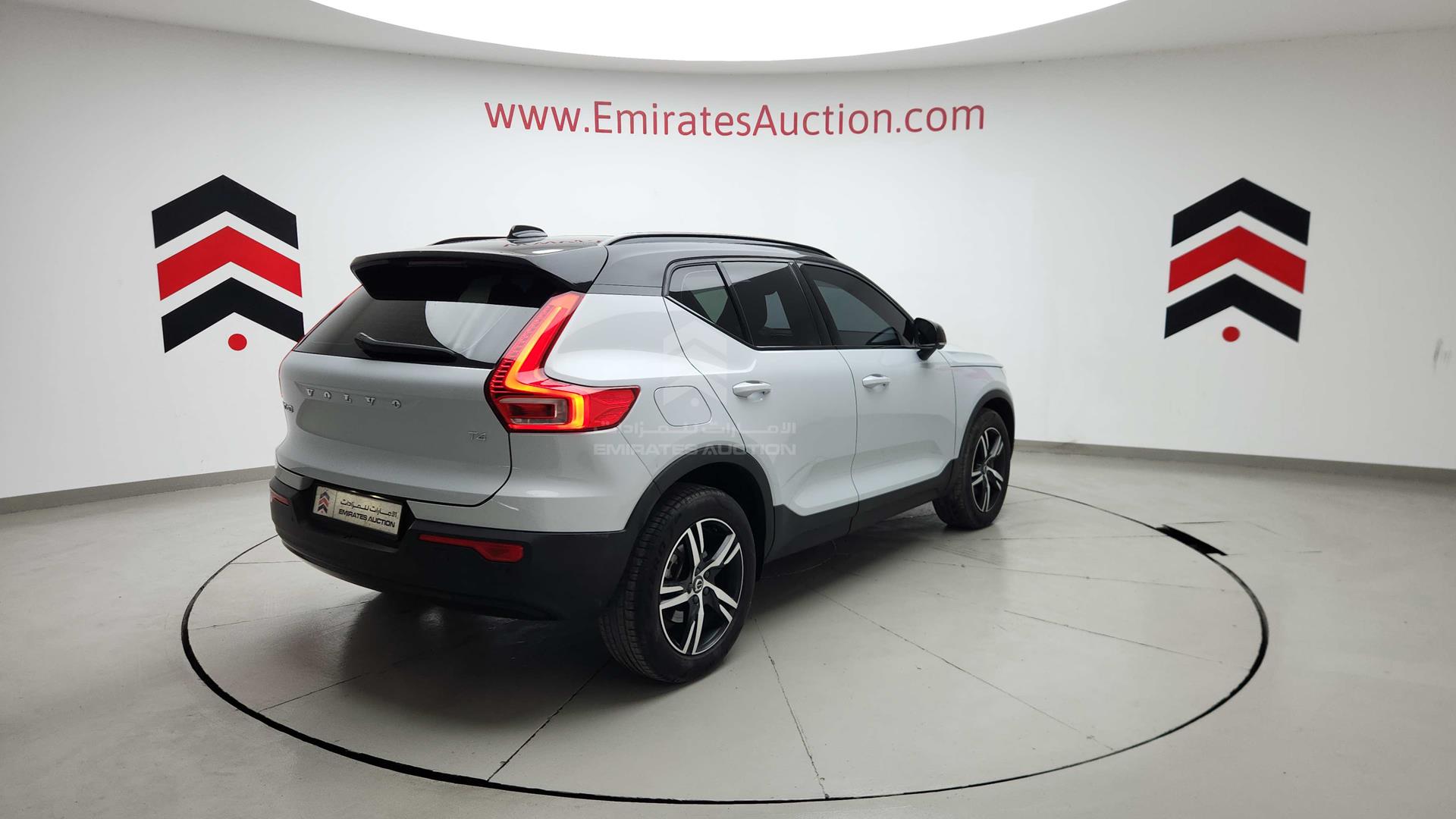 2022 VOLVO XC 40 VIN: YV1AKAXZ7N2696824