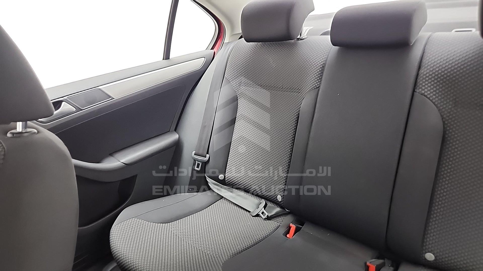 2014 VOLKSWAGEN JETTA VIN: WVWRV1AJ3EM250726