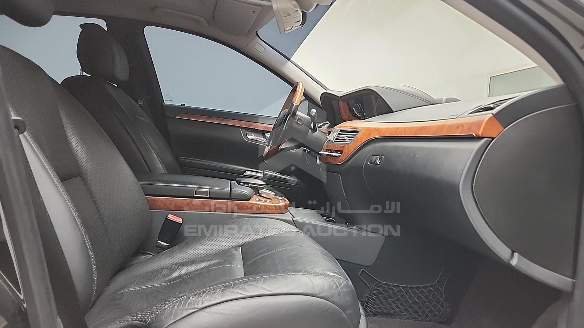 2007 MERCEDES S 550 VIN: WDD2211711A006155