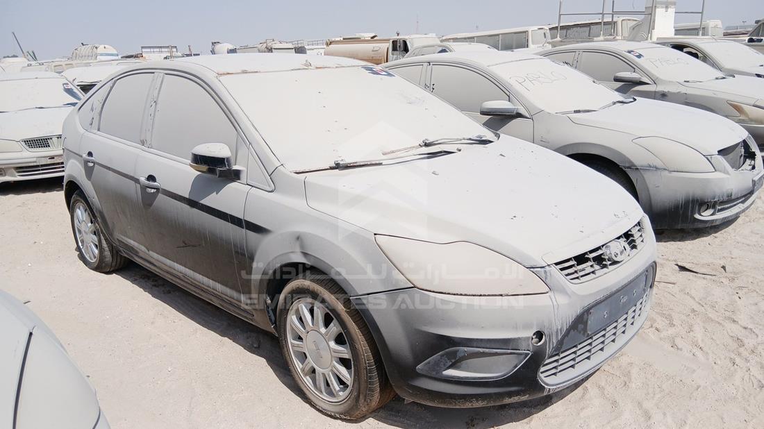2010 Ford Focus — Front Right Angle — Photo 9