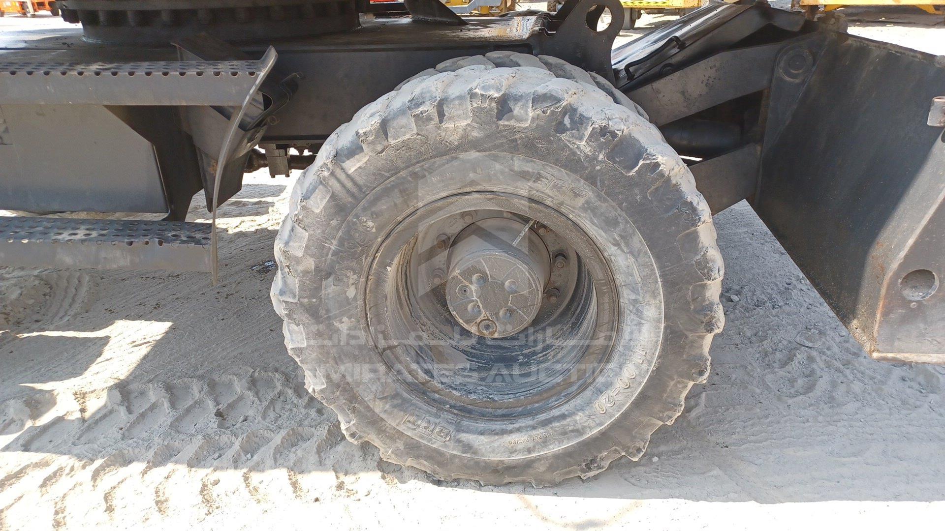 2004 CATERPILLAR M318 VIN: CAT0M318A8AL03477