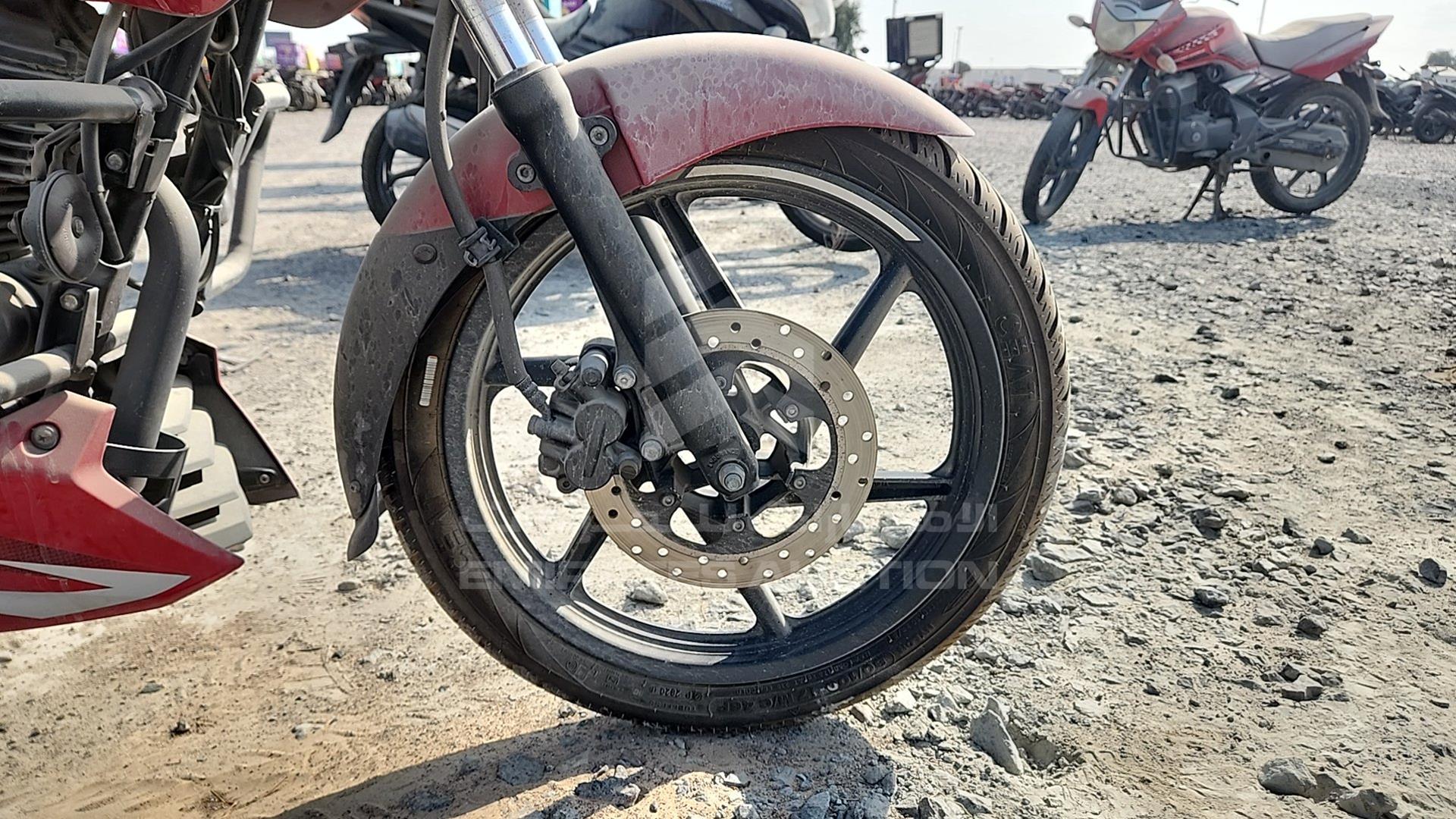 0 BAJAJ PULSAR VIN: MD2A11CX4LCE59855