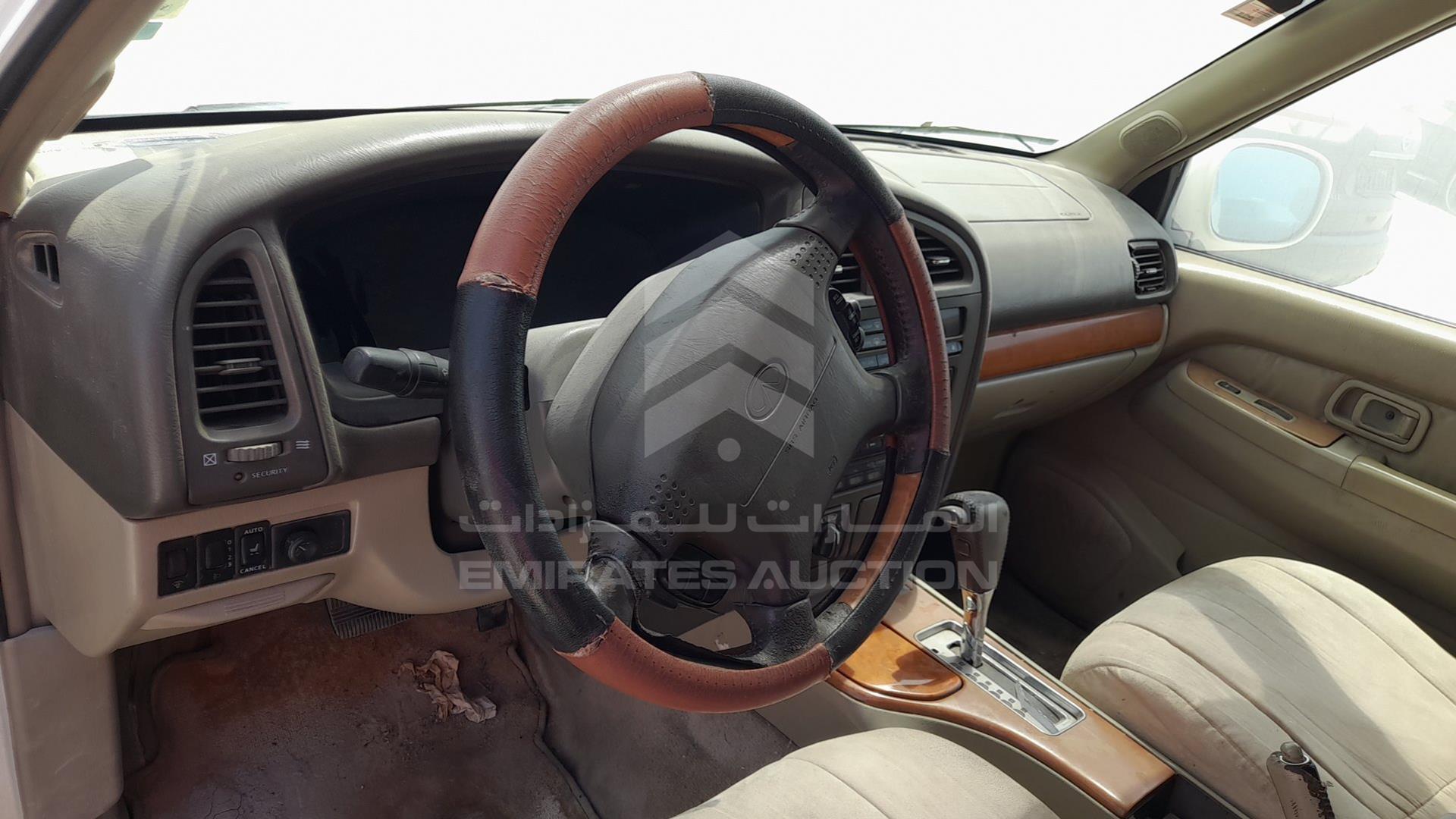 2001 INFINITI QX4 VIN: JNRDR09X91W203913