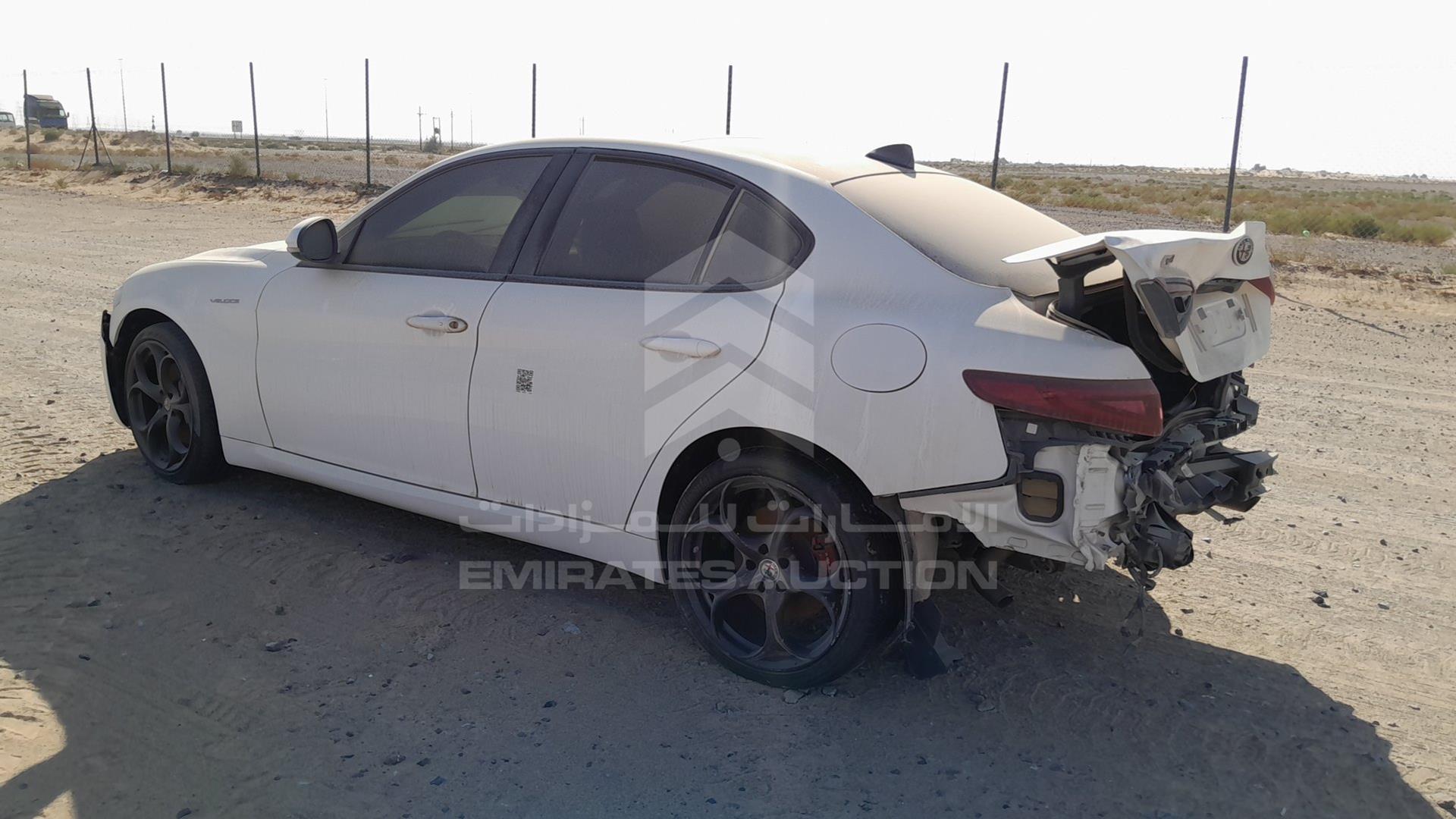 2019 ALFA ROMEO GIULIA VIN: ZAREAFDN8K7610465