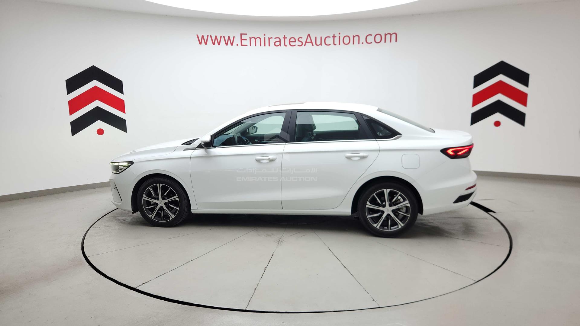 2024 GEELY EMGRAND VIN: LB3F31S21RG010133
