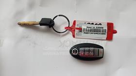 2021 Nissan Patrol — Keys — Photo 6 — Thumbnail