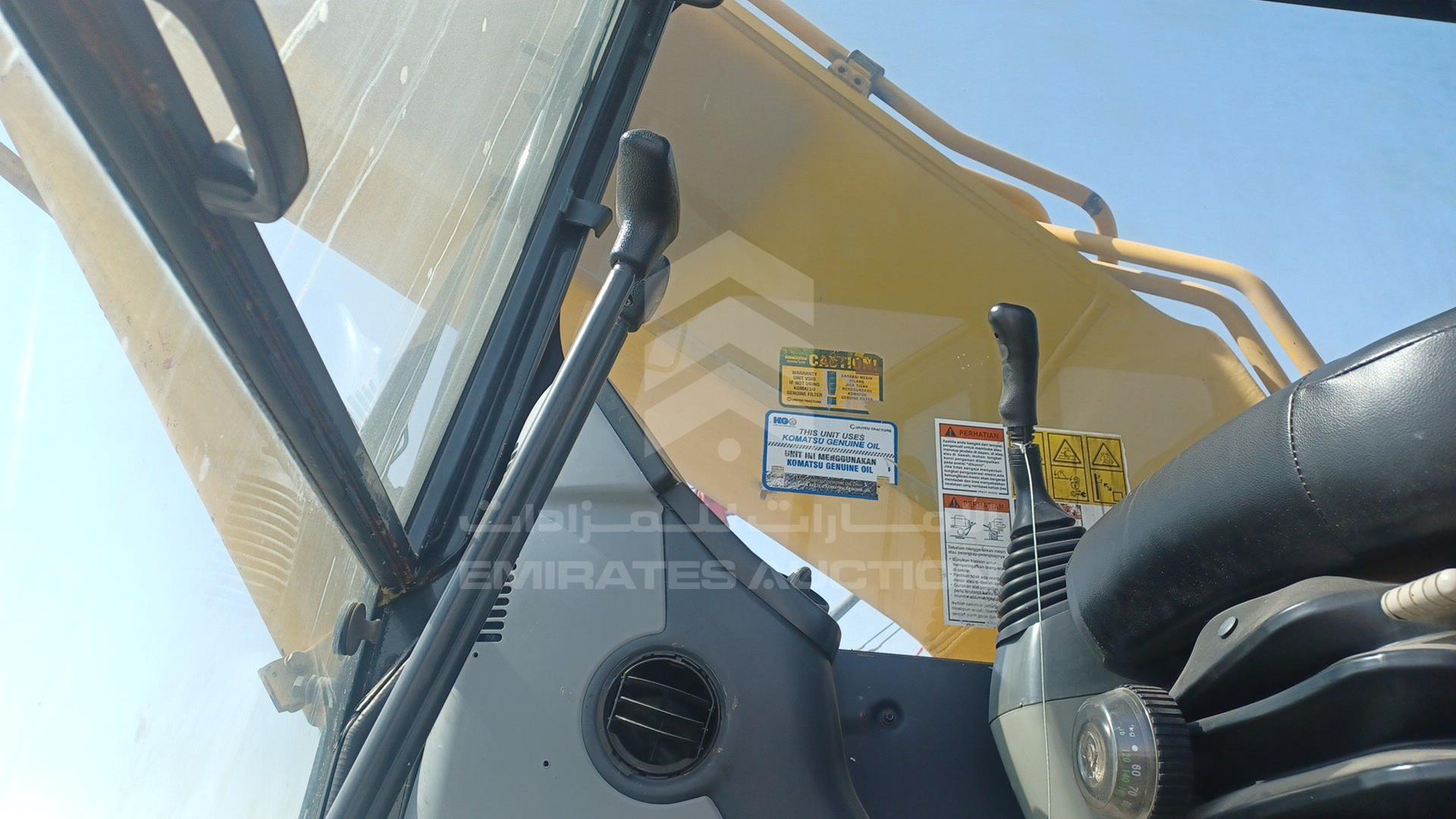 2018 KOMATSU PC400LC VIN: KMTPC196HJXJ31237