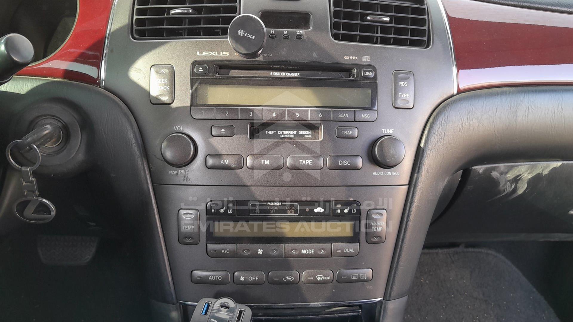 2004 LEXUS ES 330 VIN: JTHBA30G745034853