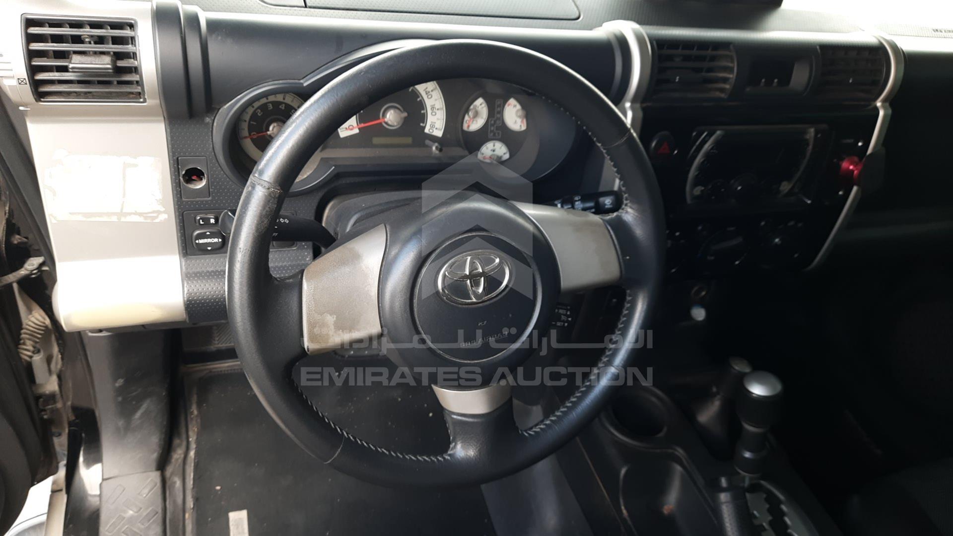 2014 TOYOTA FJ CRUISER VIN: JTEBU11F3EK194567