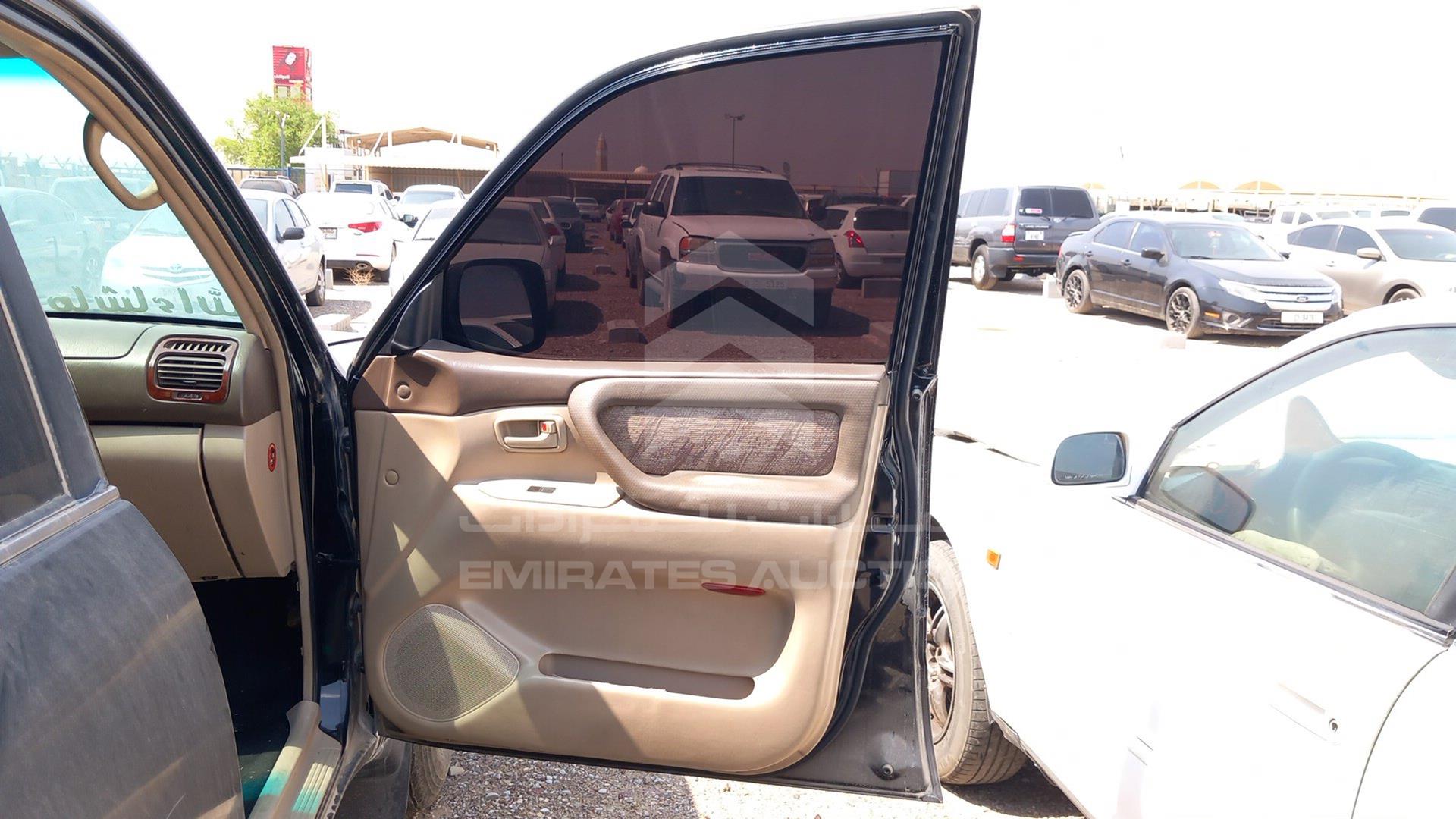 2002 TOYOTA LAND CRUISER VIN: JTEHJ09J425051384
