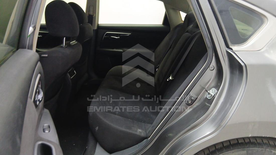 نيسان التيما 2013 — زاوية الراكب الخلفي اليسرى — صورة 23