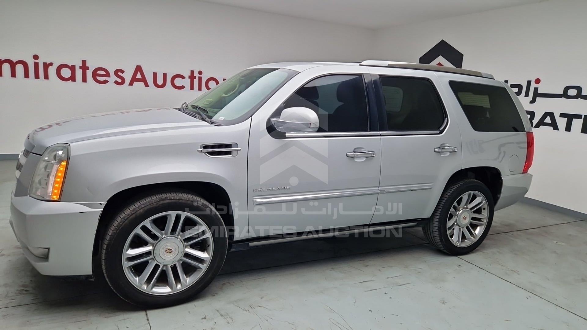 2014 CADILLAC ESCALADE VIN: 1GYS47EF0ER112197