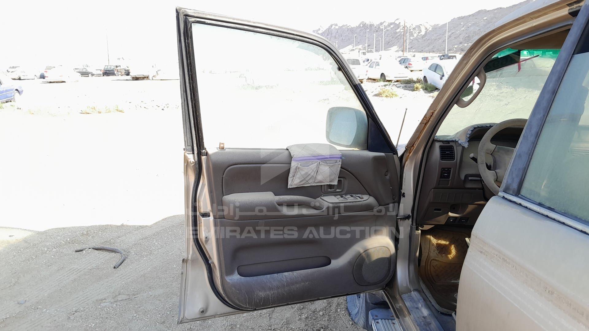 2000 TOYOTA PRADO VIN: JT3BM99J4Y0034844