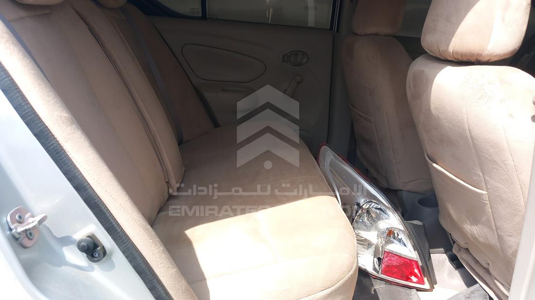 نيسان صني 2024 — زاوية الراكب الخلفي اليمنى — صورة 20