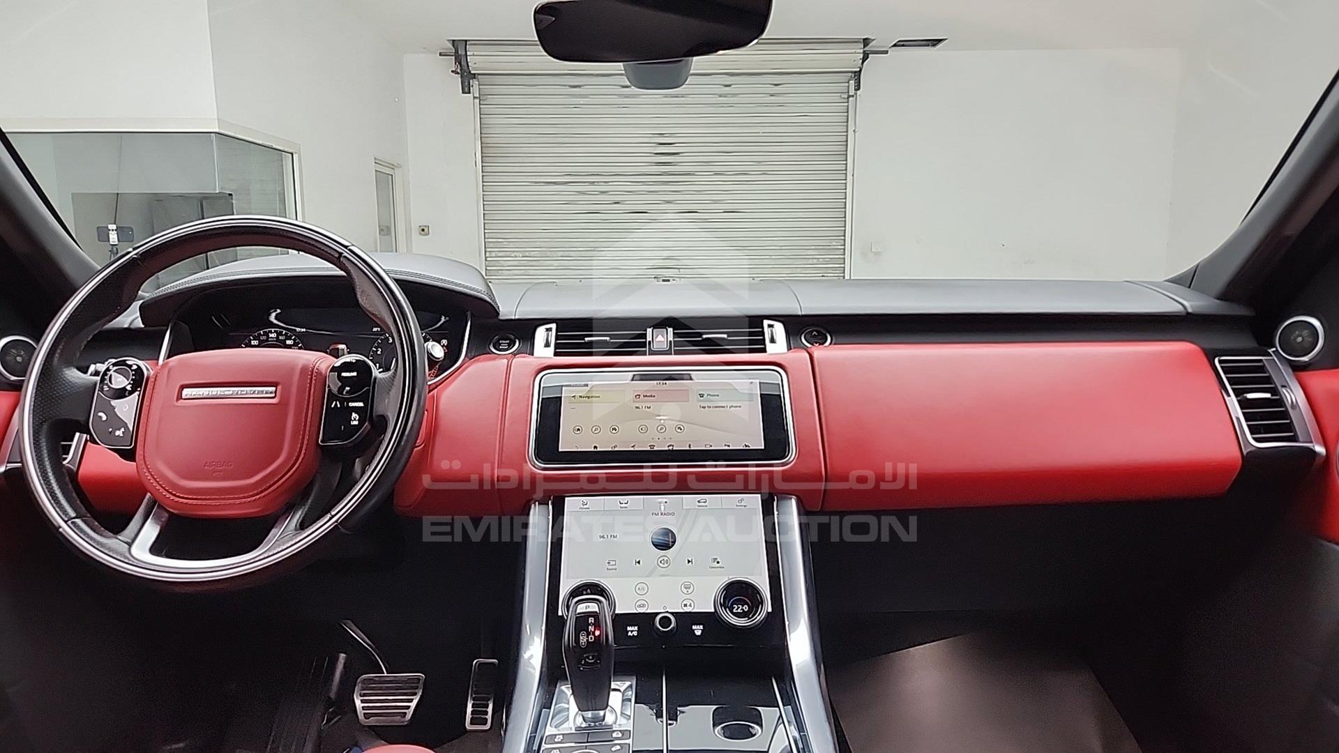 2018 RANGE ROVER SPORT VIN: SALWA2BE9JA182409