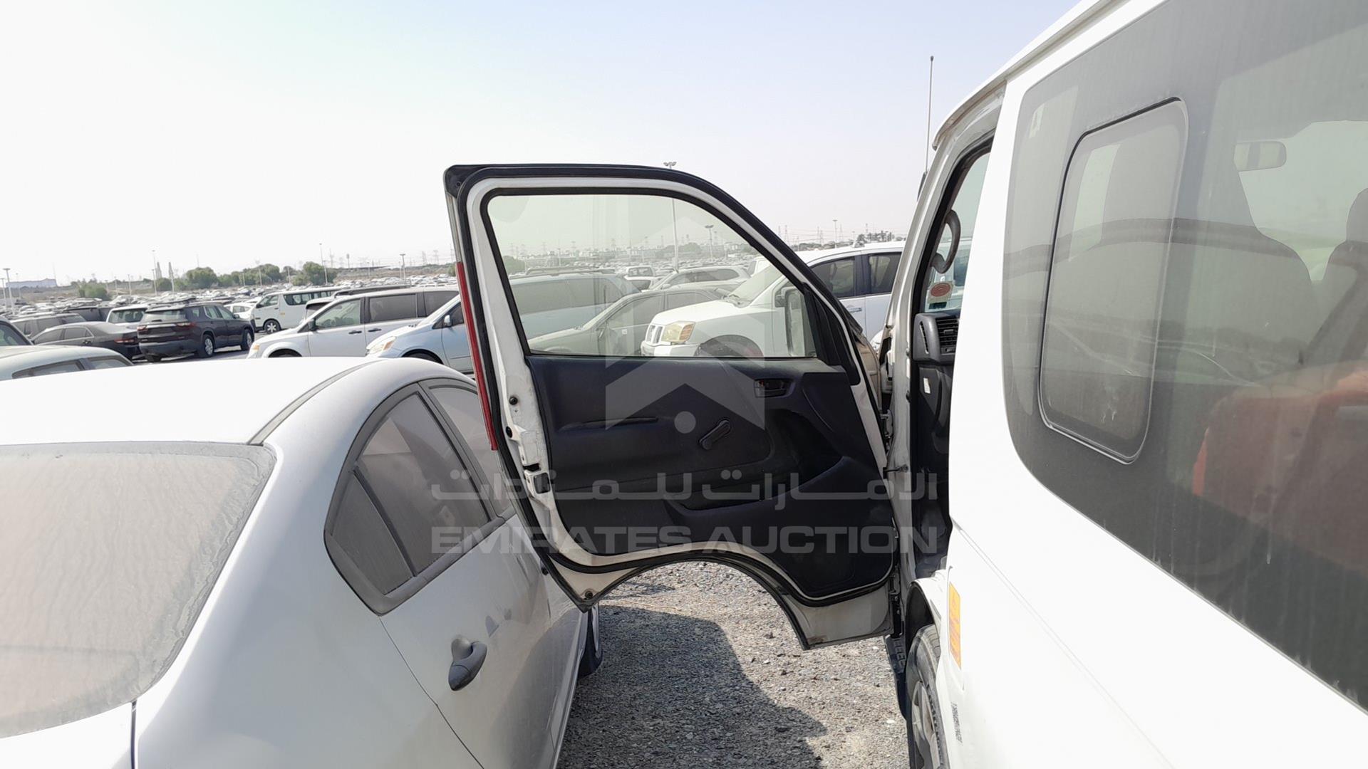 2015 TOYOTA HIACE VIN: JTGJX02P0F5041124
