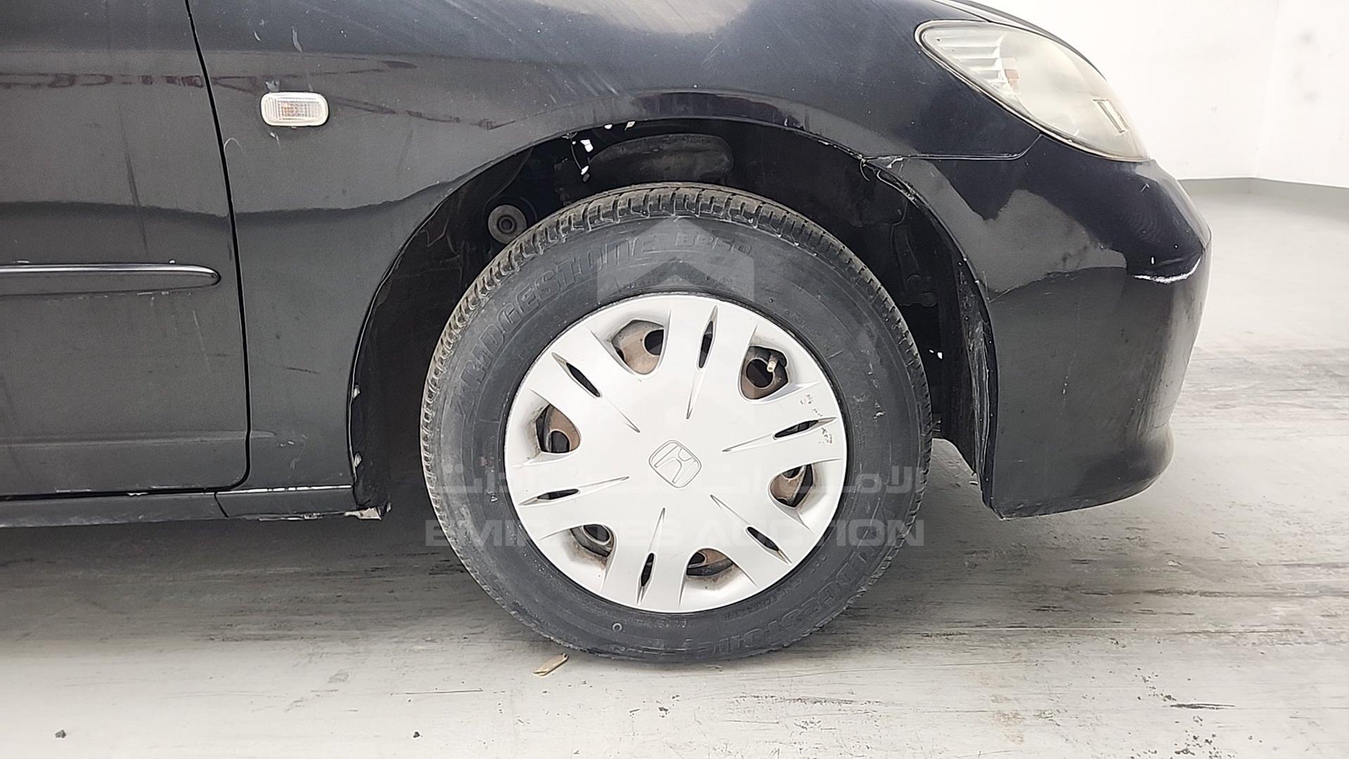 2005 HONDA CIVIC VIN: JHMES86285S406187