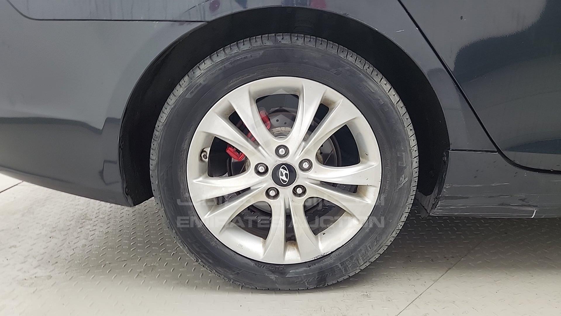 2011 HYUNDAI SONATA VIN: 5NPEC4ACXBH213394